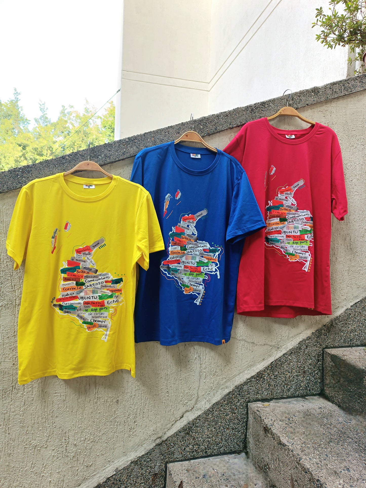 Mapa Colombia - Afrombia | Camiseta básica unisex